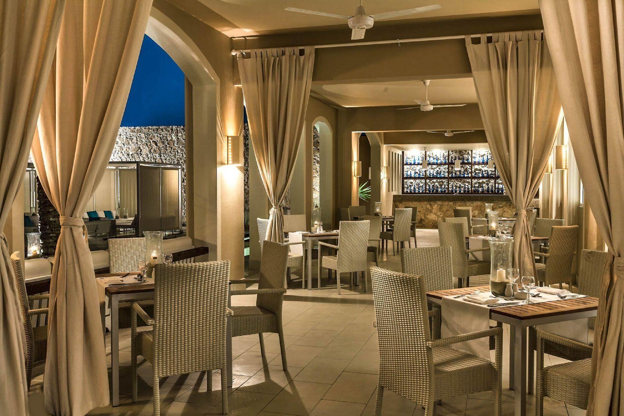 Курортный комплекс Jaz Almaza Resort, Almaza Bay 5*